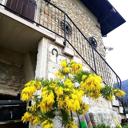 Casa Loppia Holiday home *